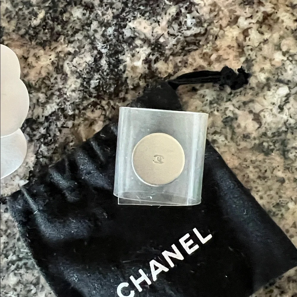 Vintage Chanel Vinyl and Palladium Ring